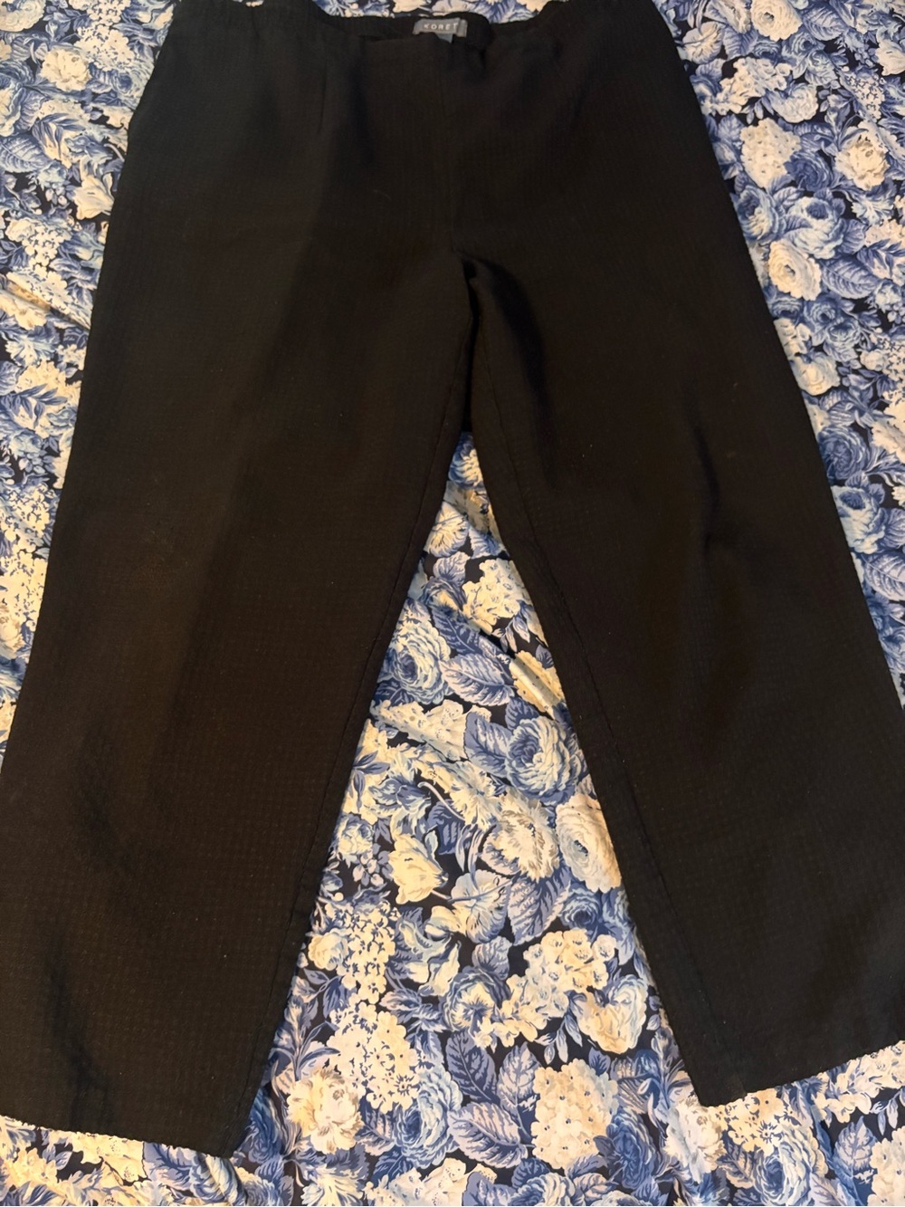 Koret Black Textured Straight-Leg Pants